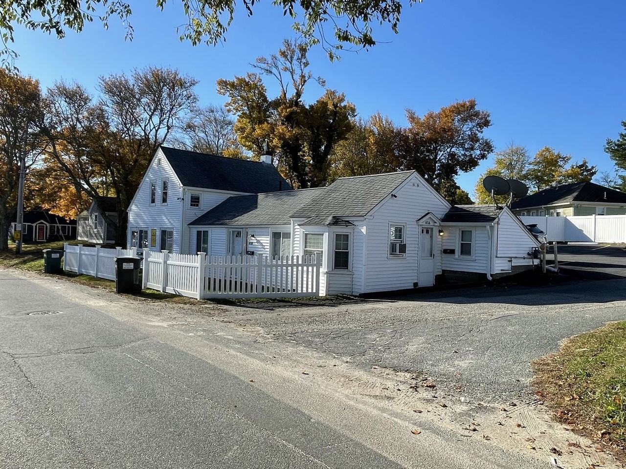 65 Oak Neck Rd - Photo 7 of 12