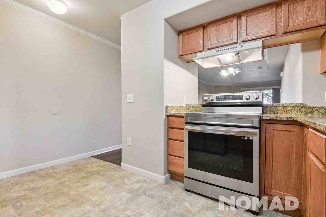 8690 Decatur St - Photo 4 of 27