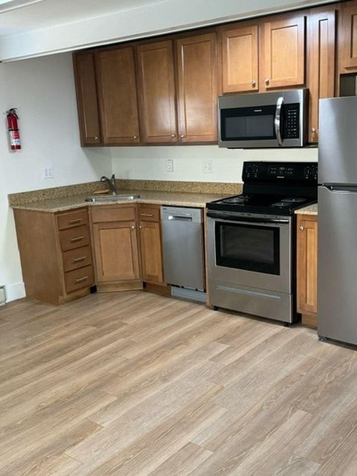 323 S. Grant St. - Photo 5 of 16