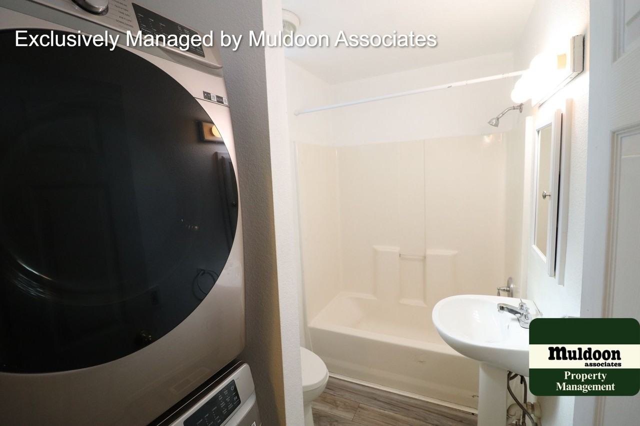 1240 Van Buren St - Photo 2 of 9
