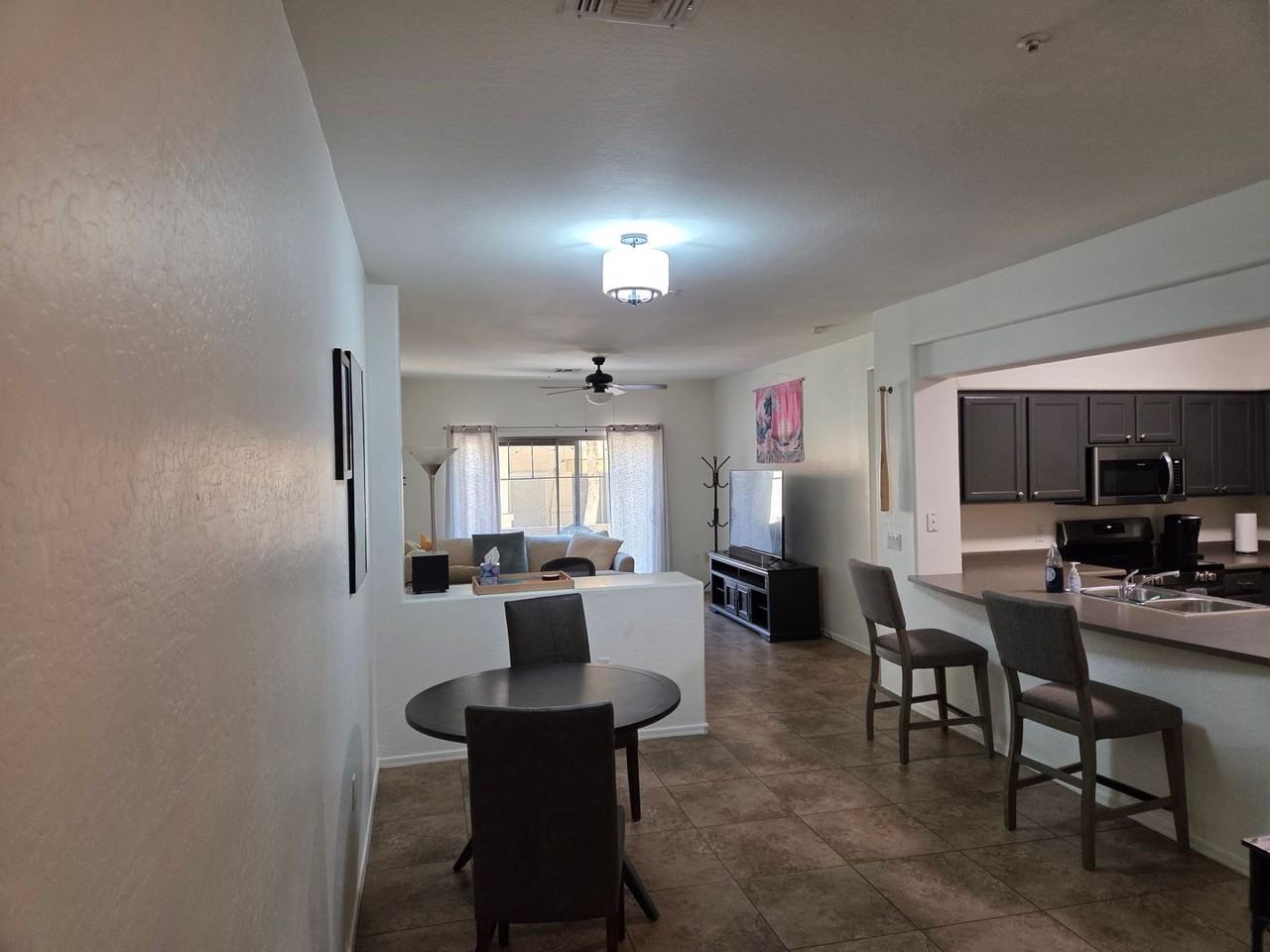 525 N Miller Rd #123 - Photo 2 of 20