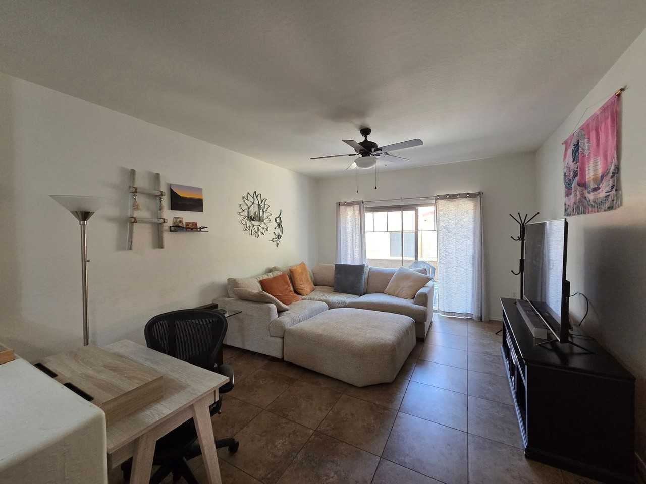 525 N Miller Rd #123 - Photo 4 of 20