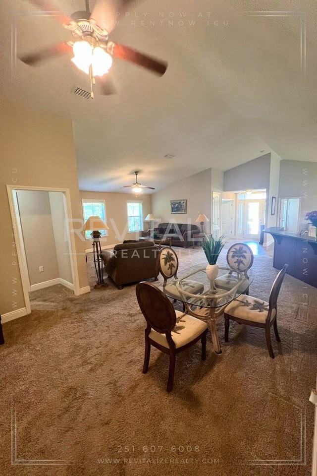 306 Black Friars St - Photo 5 of 19