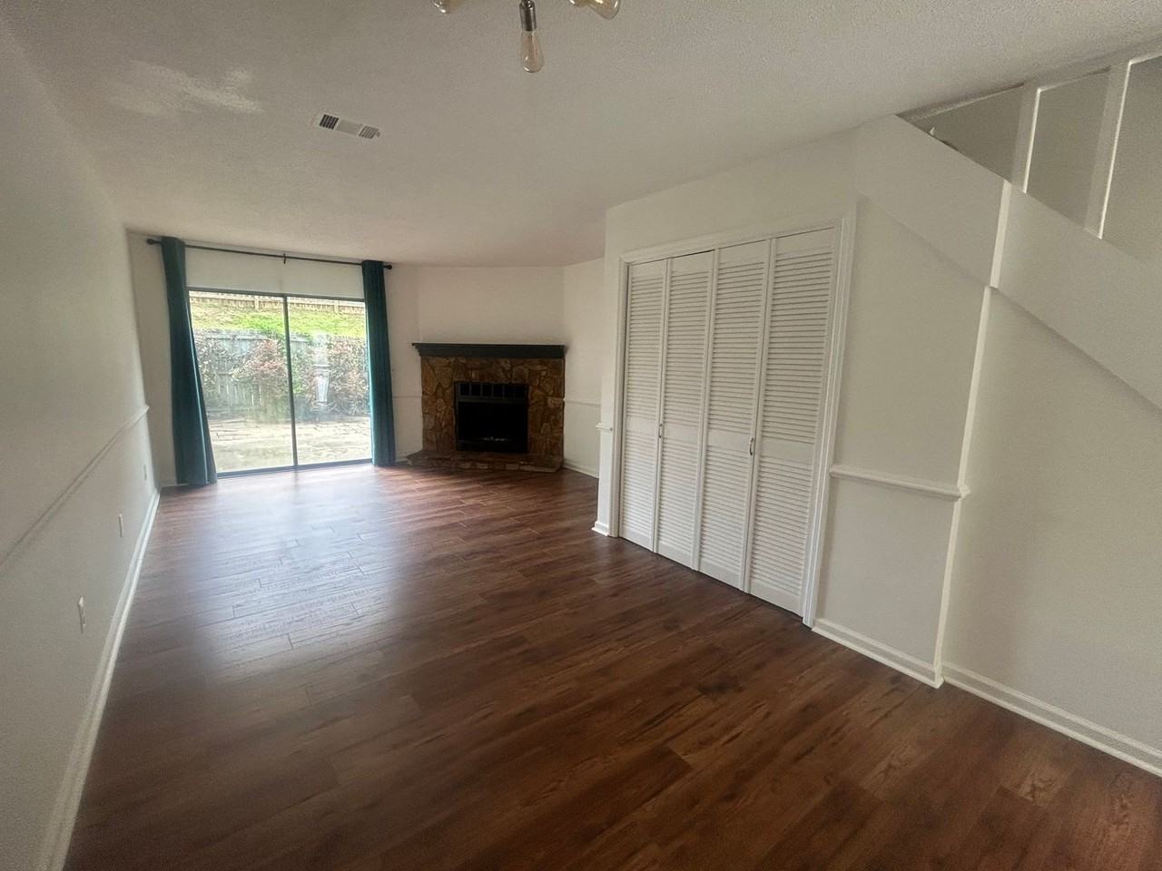 3235 W Wimbledon Dr - Photo 6 of 8