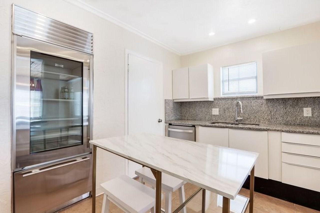 359 359 Greenbriar Drive Main House - Photo 2 of 18