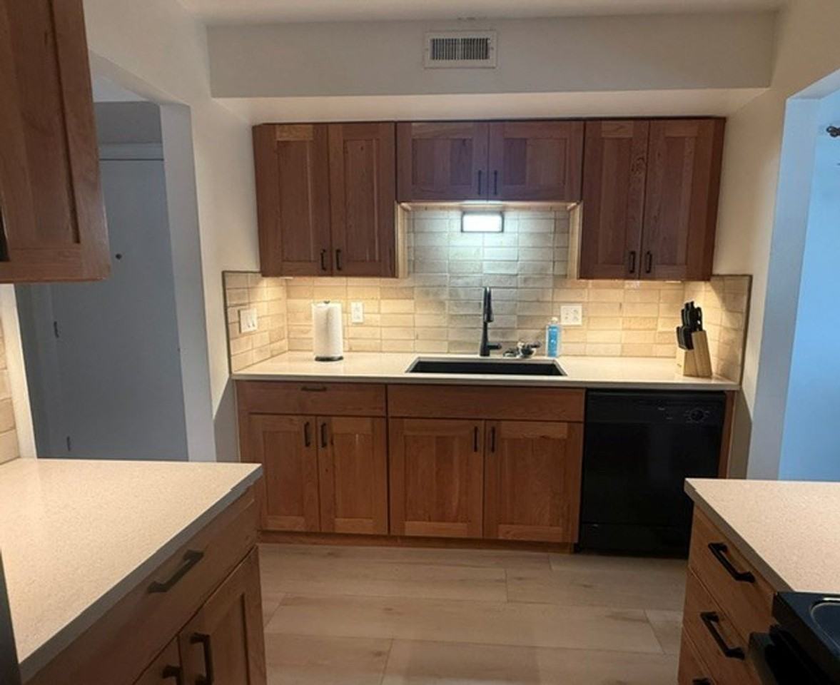 500 Manhattan Dr #D10 - Photo 4 of 17