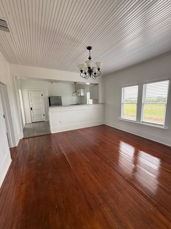 3399 County Road 223 - Photo 3 of 9