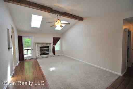 27 Briar Ct - Photo 2 of 5