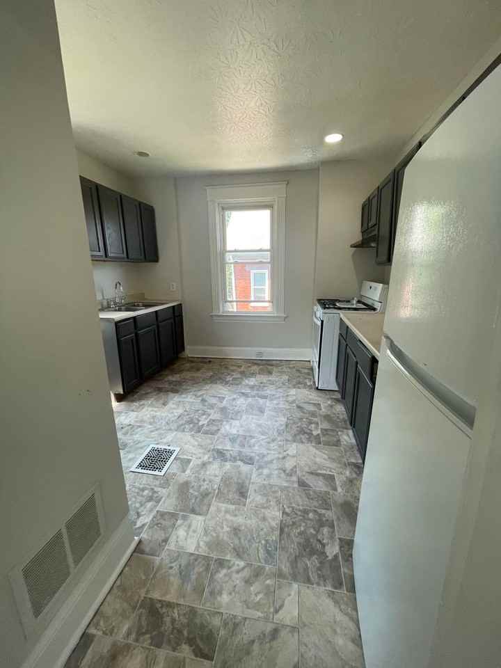 3727 Herbert Ave #2 - Photo 6 of 17