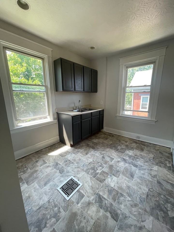 3727 Herbert Ave #2 - Photo 7 of 17