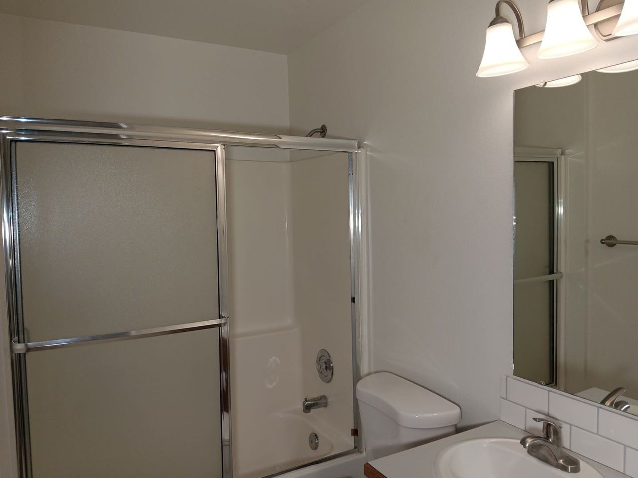 9557 W Edna St - Photo 7 of 17