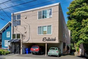 featured image of 423 11th Avenue East