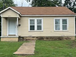 featured image of 2209 Homan Ave