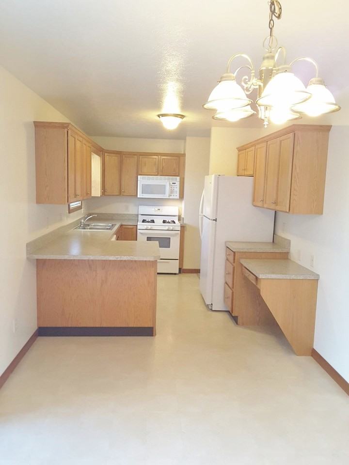 508 Heritage Dr - Photo 2 of 16