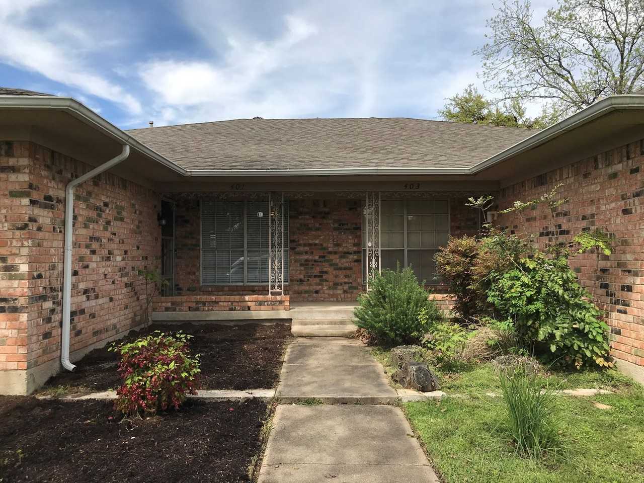 401 Tiffany Trl - Photo 2 of 14