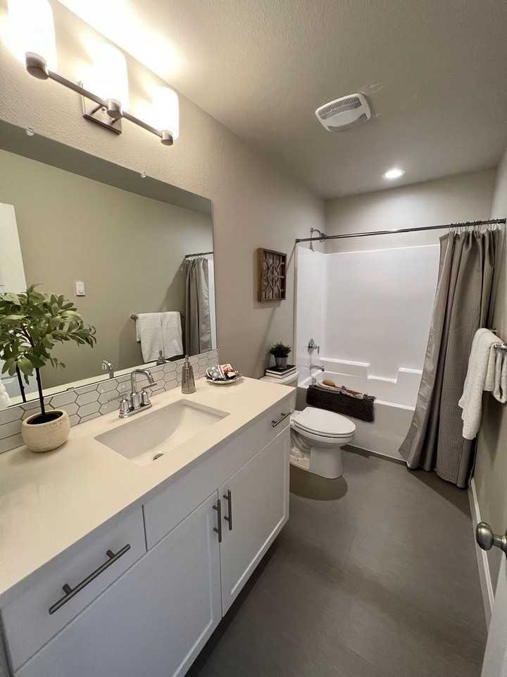 210 Sw 17th St - Photo 5 of 6