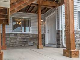 featured image of 110 Parkview Ct