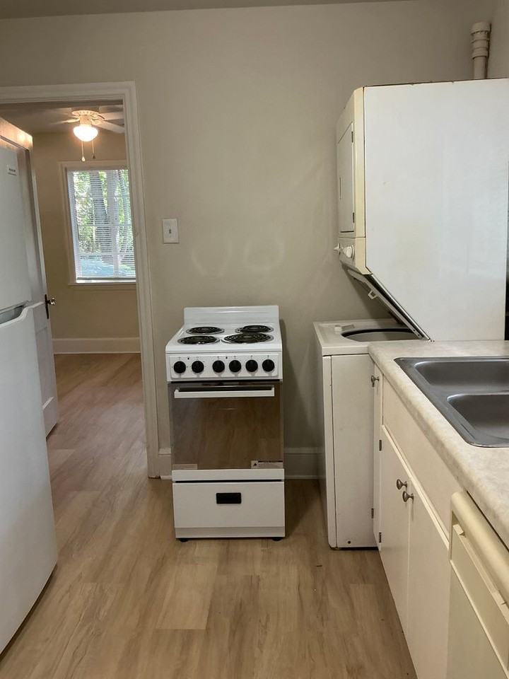 2070 Prince Ave - Photo 6 of 13