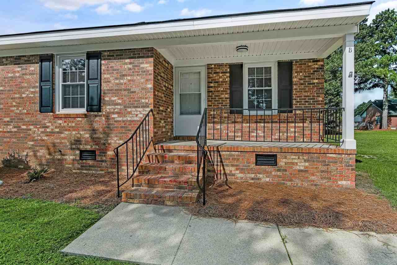 3007B Buckingham Rd Nw - Photo 3 of 31