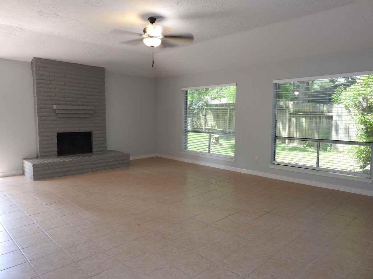 19902 Bishops Gate Ln - Photo 3 of 15