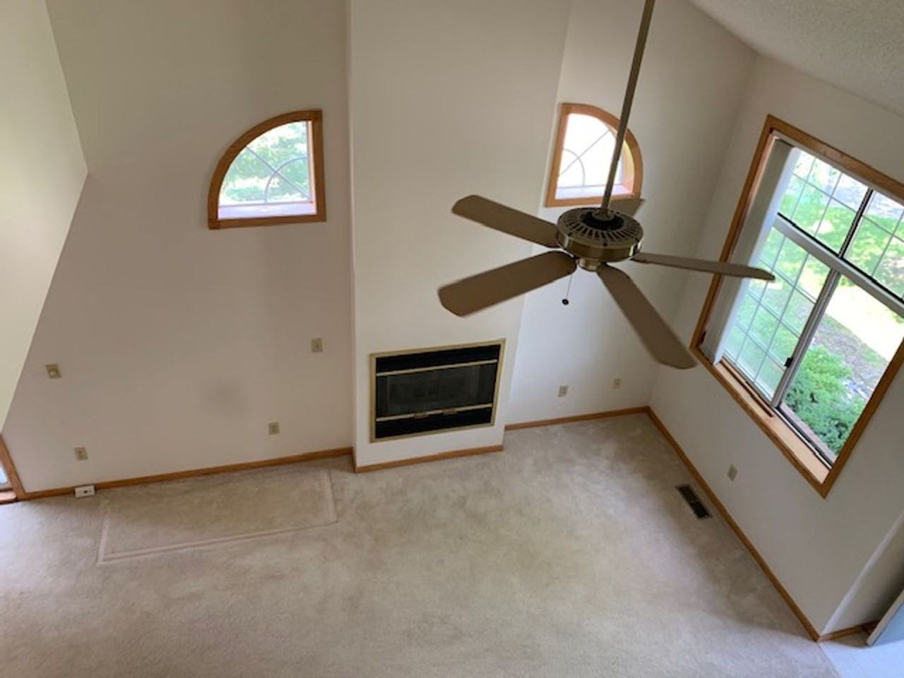 10900 Oregon Ave S - Photo 3 of 10