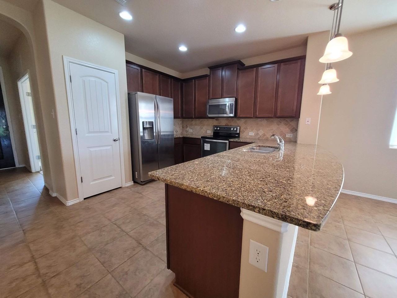 10415 Brisbane Riv - Photo 7 of 26