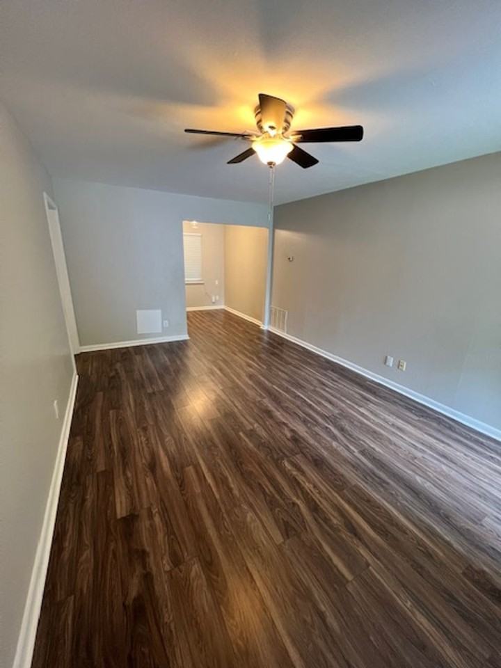 6302 Chesterfield Ave - Photo 4 of 24