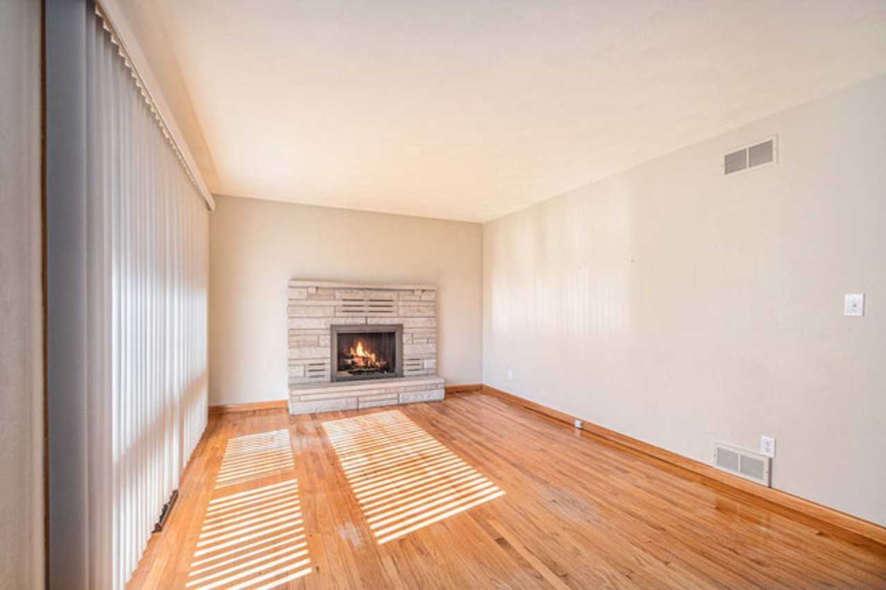 51998 Fir Rd - Photo 2 of 15