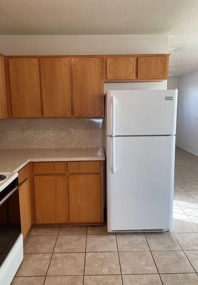 4601 Hudson Dr #A - Photo 4 of 19