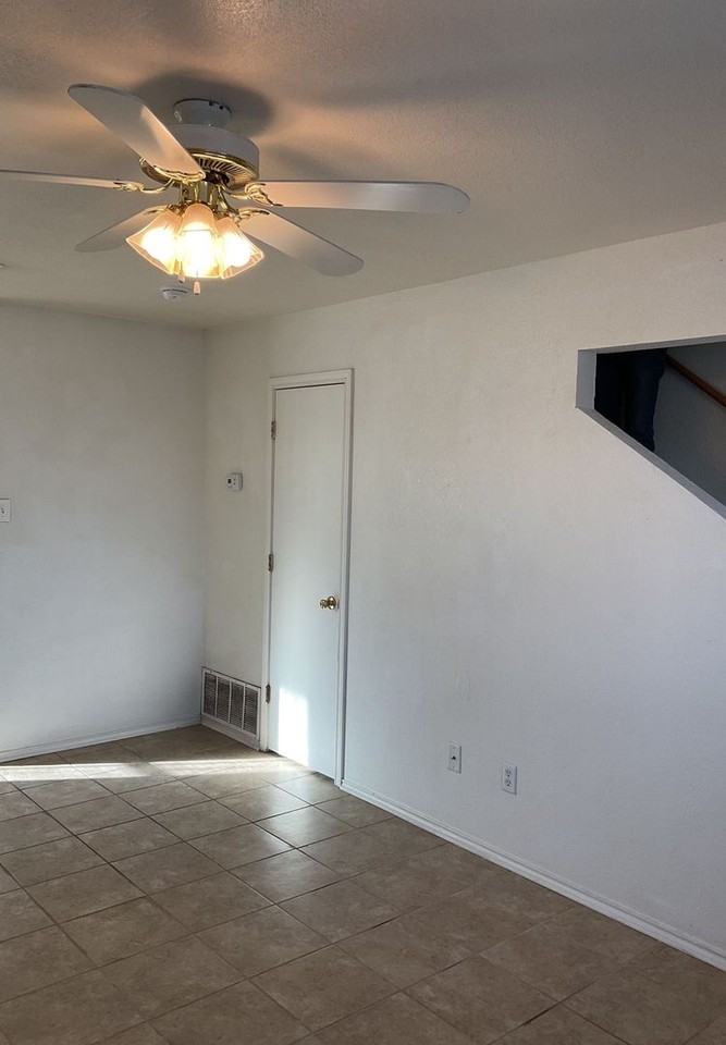 4601 Hudson Dr #A - Photo 7 of 19