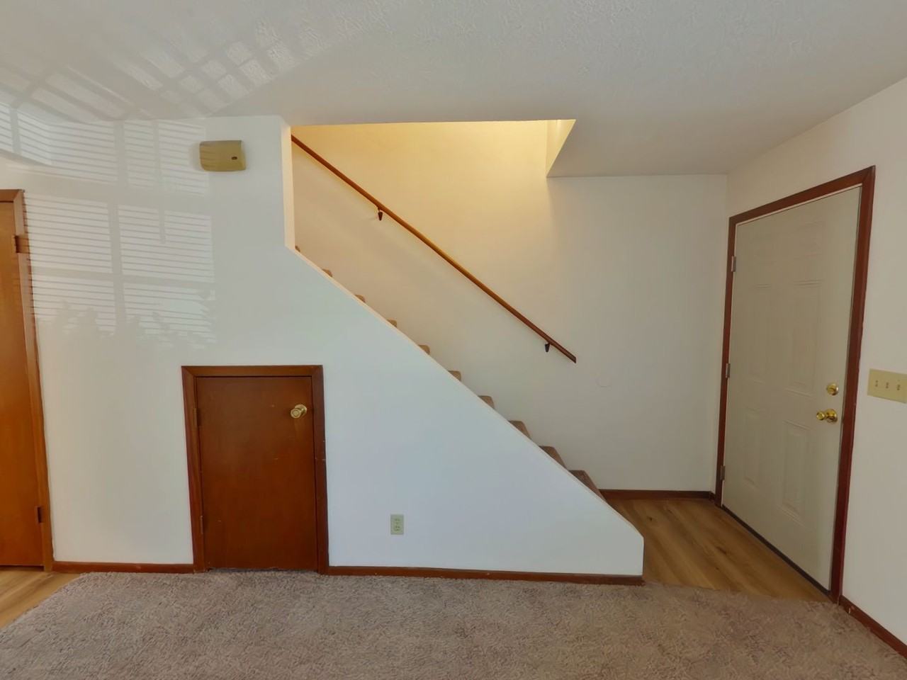 3227 S Illinois Ave #1 - Photo 3 of 17