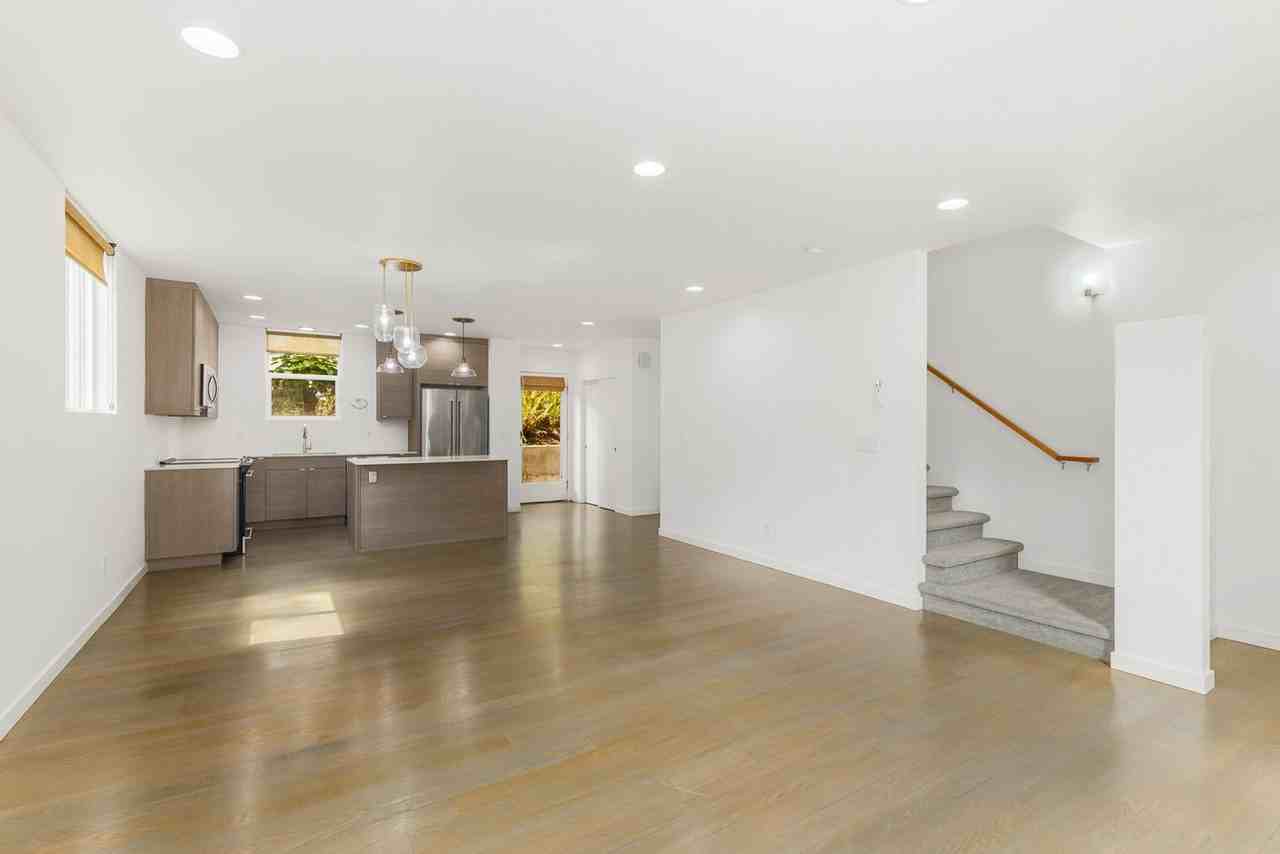 2301 23rd Ave W - Photo 5 of 16