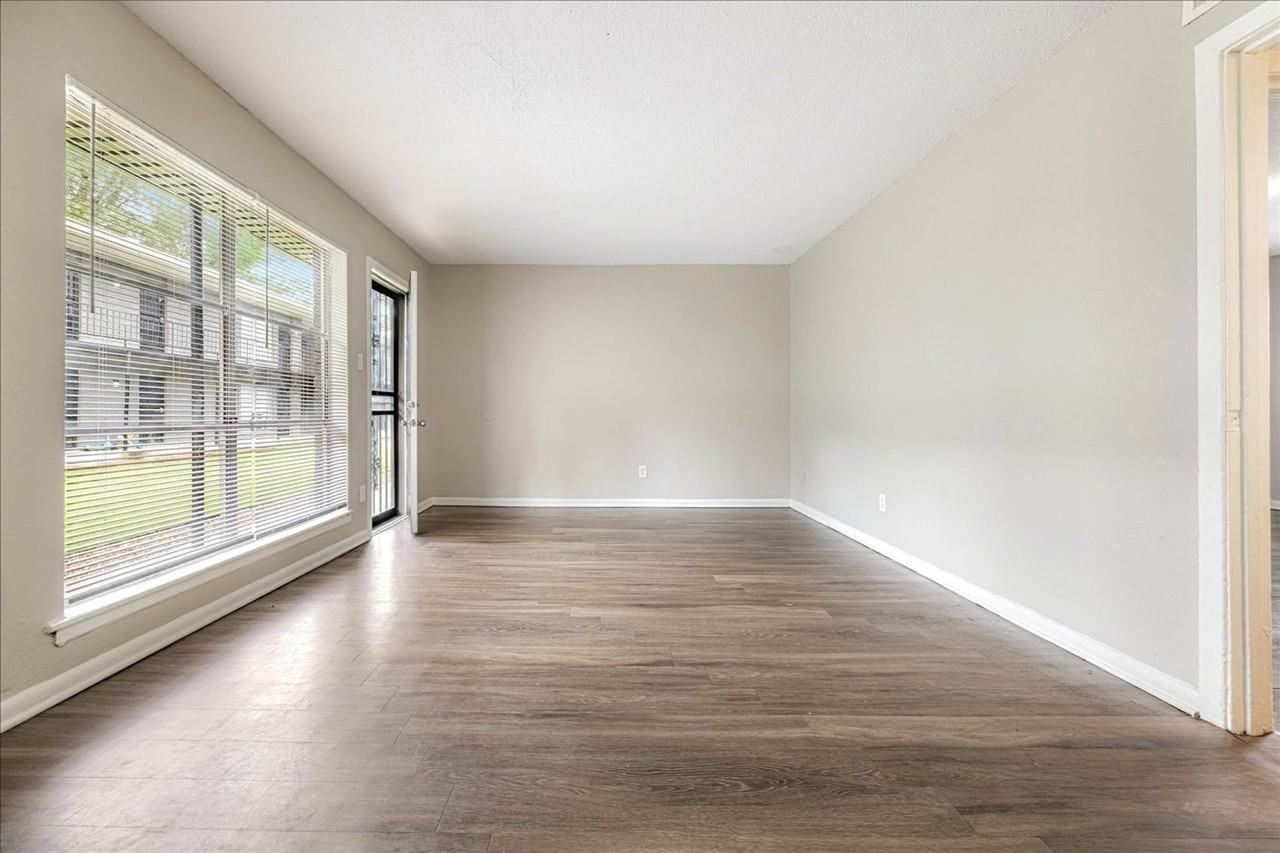 Macon Crossing Apartments - Photo 3 of 49