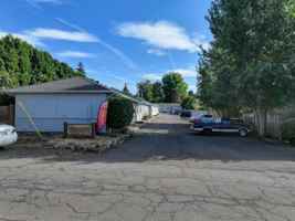 featured image of 10746 Northeast Wygant Street