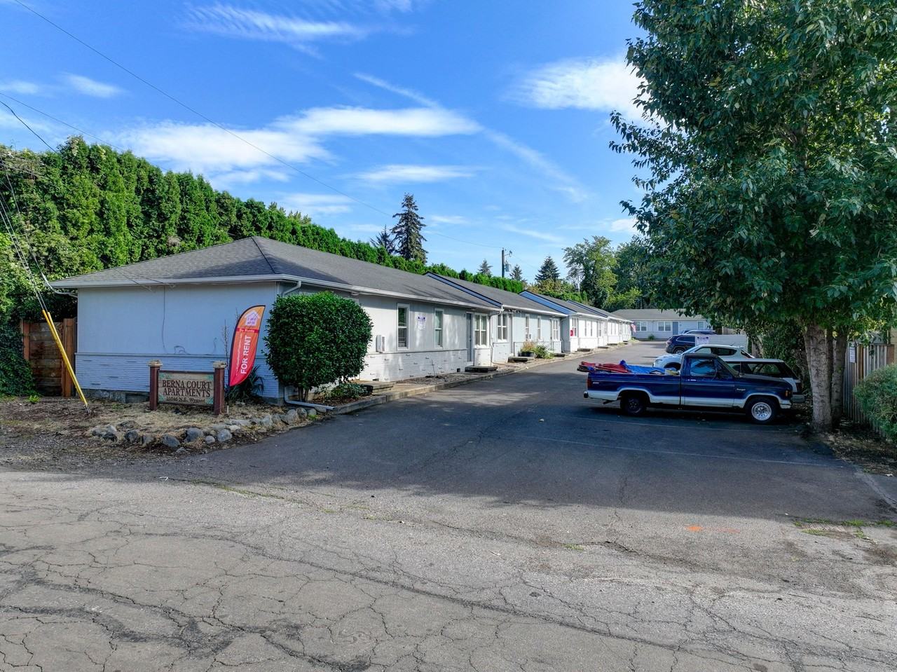 Berna Court - Photo 2 of 30