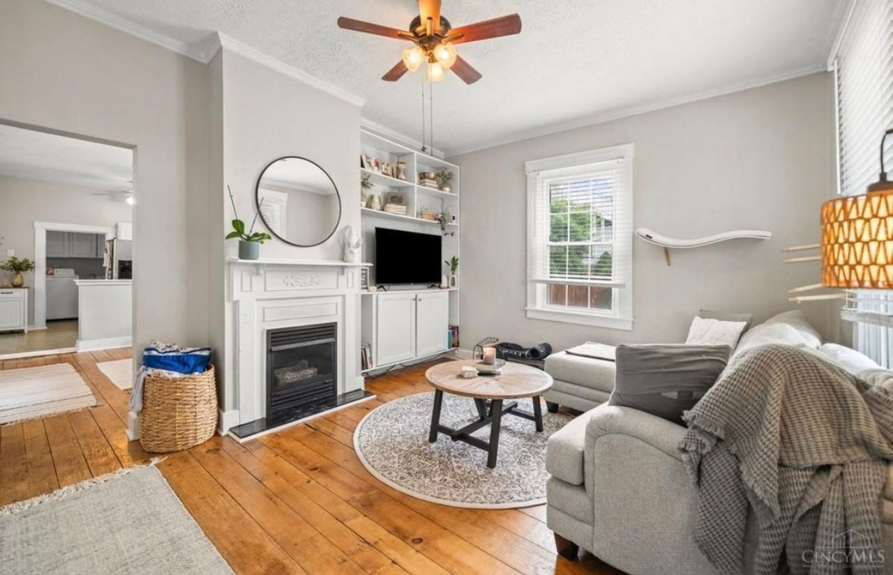 3132 Walworth Ave - Photo 3 of 7