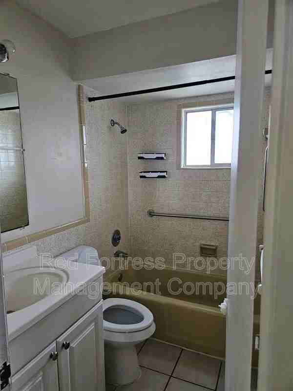 5812 Algiers St - Photo 2 of 6