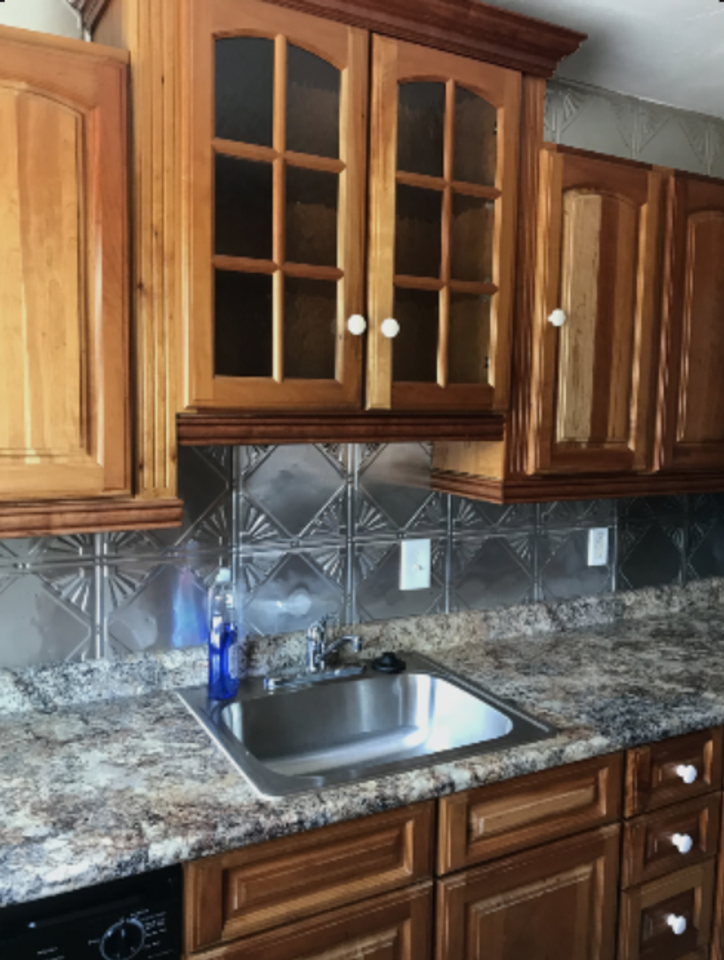 402 S Eagleson Ave - Photo 6 of 11