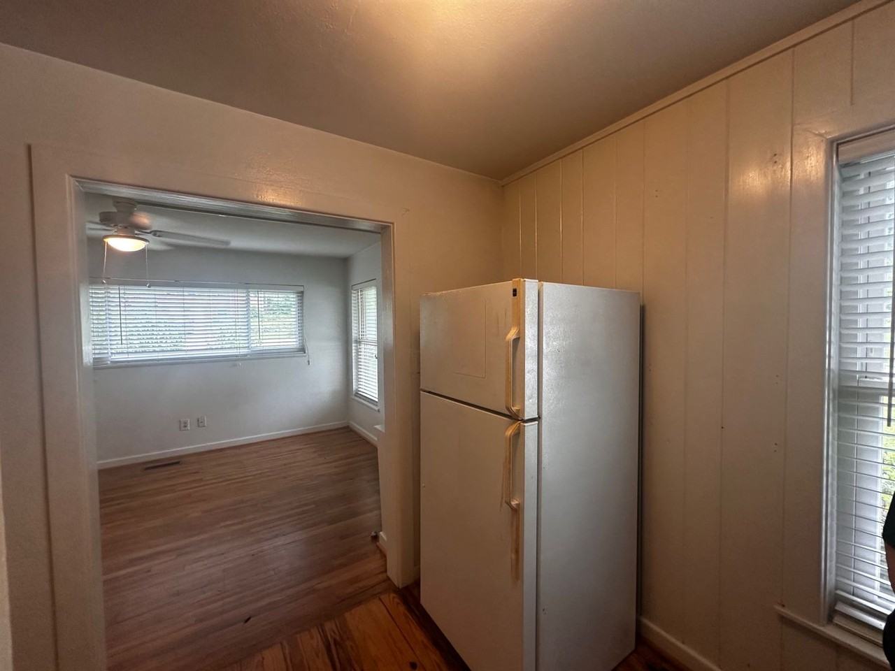 334 E Palmer Ave - Photo 6 of 16