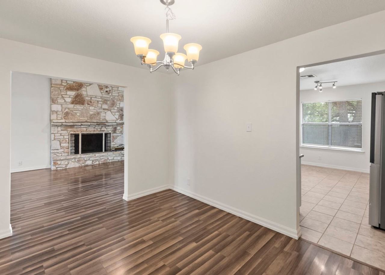 4602 Oak Climb - Photo 4 of 25