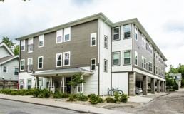 609 S Henderson - Photo 1 of 1
