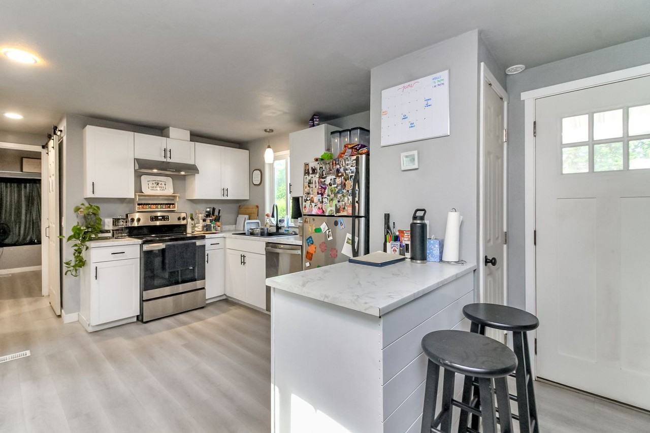 19820 63rd Avenue Ct E - Photo 5 of 43