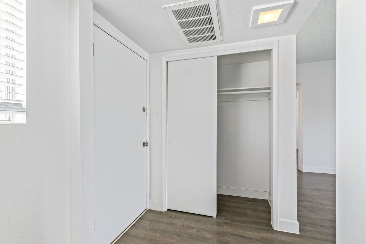 The Shorewood Apartments - Photo 4 of 50