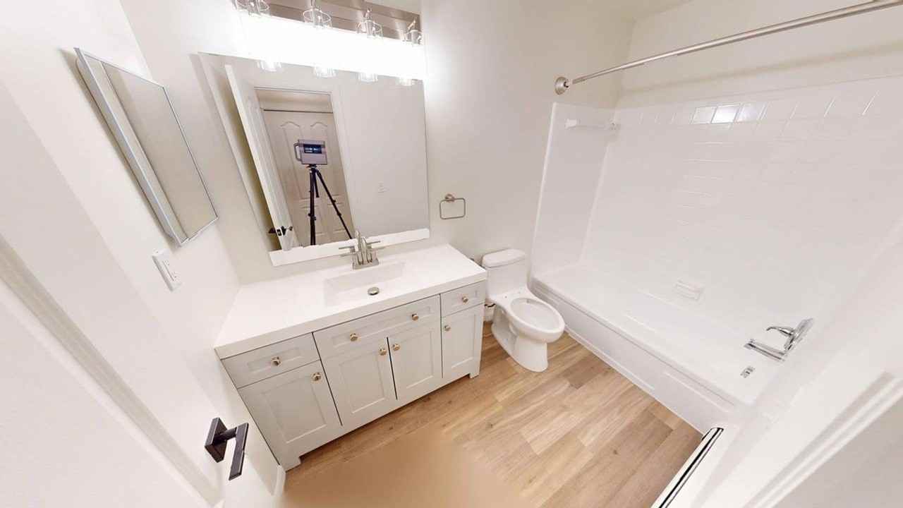 Wildwood Apartments - Photo 7 of 13