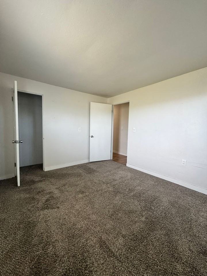 3706 Howard Ave - Photo 3 of 15
