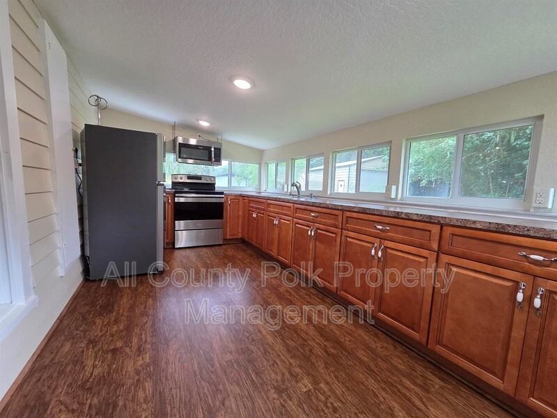 1141 S Lake Reedy Blvd - Photo 5 of 10