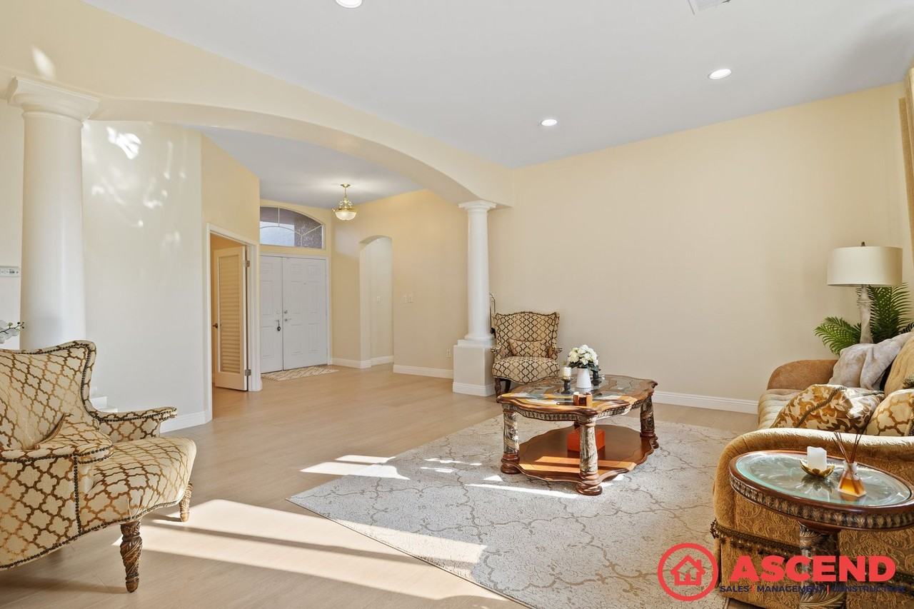 9515 Lake Superior Dr - Photo 4 of 27