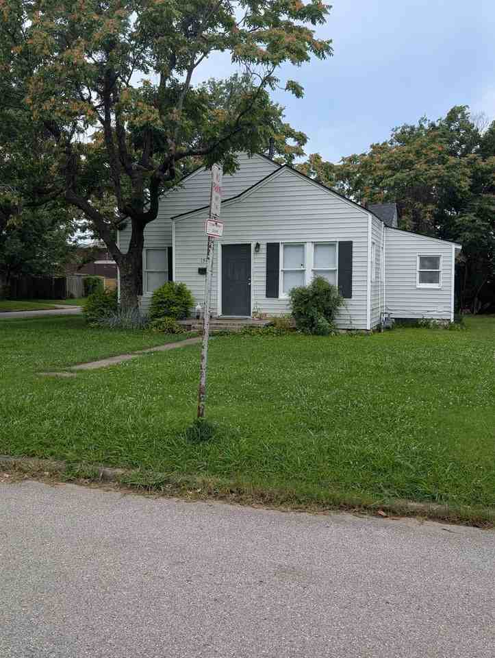 1548 S Indianapolis Ave - Photo 2 of 13