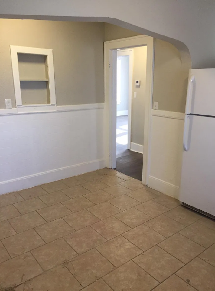 1548 S Indianapolis Ave - Photo 6 of 13