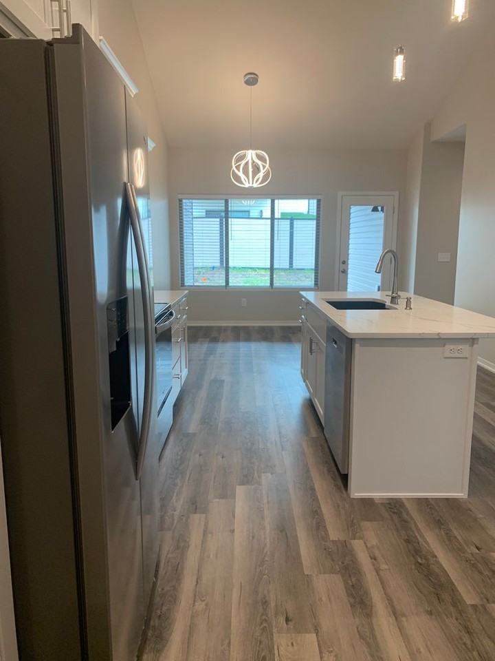 10379 Wayborough Ln - Photo 2 of 28